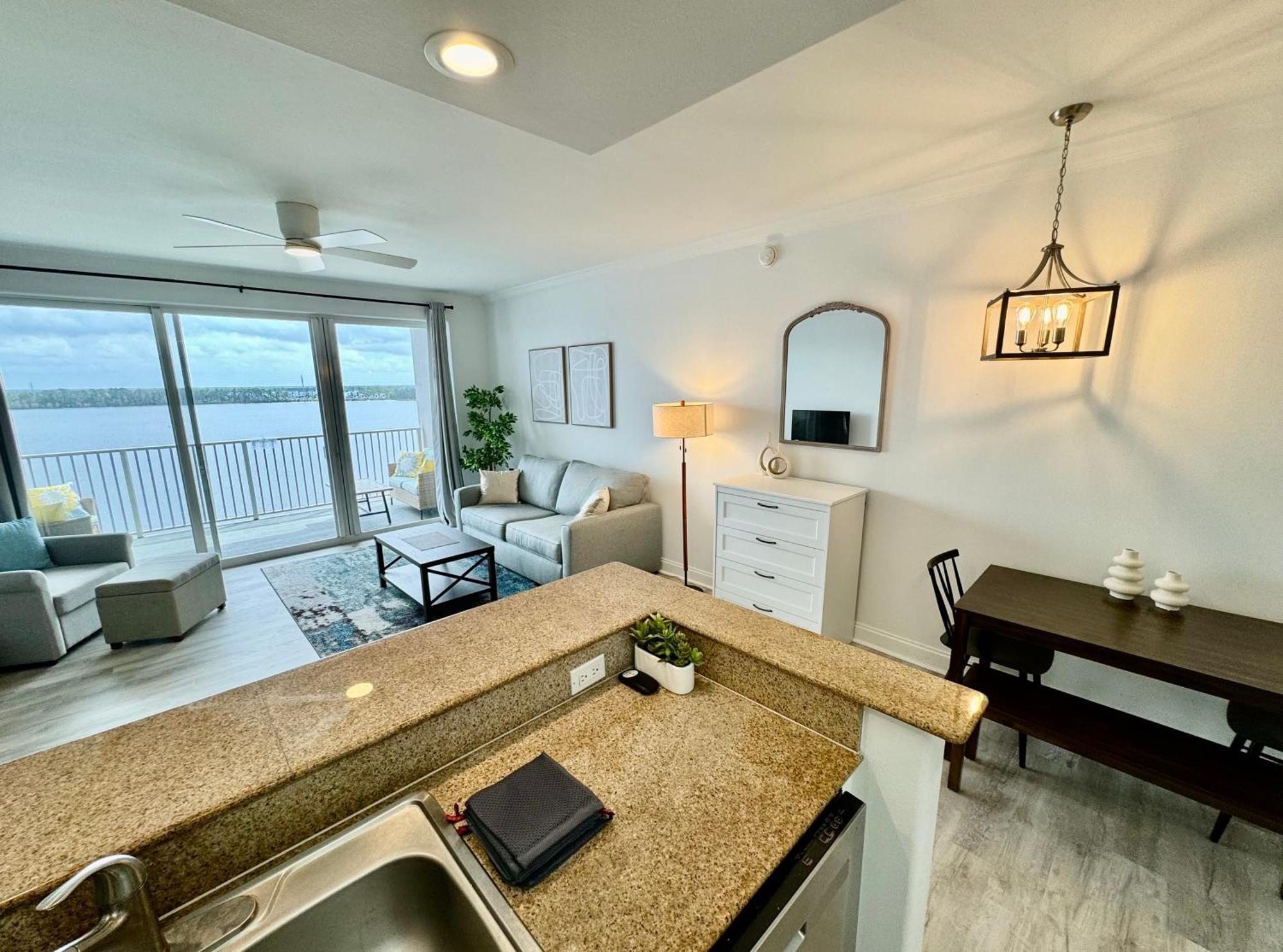 Balcony King Suite - Lake & Pool View Ορλάντο Εξωτερικό φωτογραφία