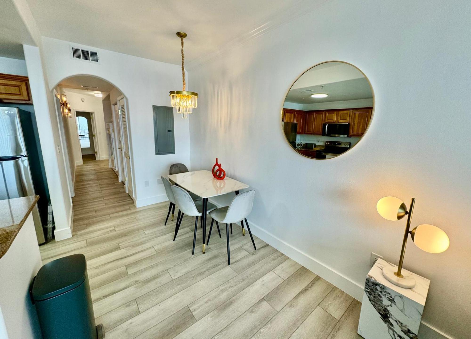 Balcony King Suite - Lake & Pool View Ορλάντο Εξωτερικό φωτογραφία